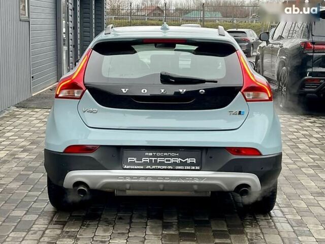 Вольво В40, объемом двигателя 0 л и пробегом 135 тыс. км за 17900 $, фото 8 на Automoto.ua