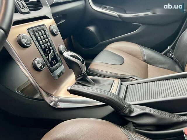 Вольво В40, объемом двигателя 0 л и пробегом 135 тыс. км за 17900 $, фото 16 на Automoto.ua