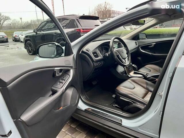 Вольво В40, объемом двигателя 0 л и пробегом 135 тыс. км за 17900 $, фото 12 на Automoto.ua