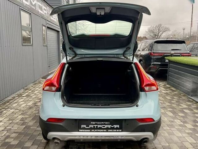 Вольво В40, объемом двигателя 0 л и пробегом 135 тыс. км за 17900 $, фото 29 на Automoto.ua