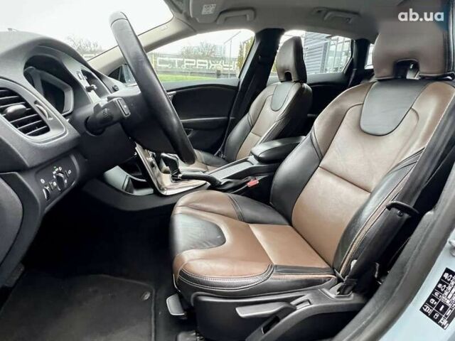 Вольво В40, объемом двигателя 0 л и пробегом 135 тыс. км за 17900 $, фото 19 на Automoto.ua