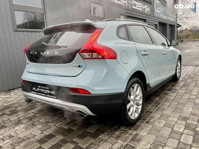 Вольво В40, объемом двигателя 0 л и пробегом 135 тыс. км за 17900 $, фото 9 на Automoto.ua