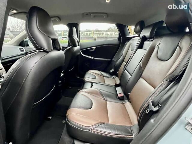 Вольво В40, объемом двигателя 0 л и пробегом 135 тыс. км за 17900 $, фото 24 на Automoto.ua