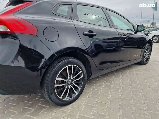 Вольво В40, объемом двигателя 2 л и пробегом 220 тыс. км за 14800 $, фото 8 на Automoto.ua