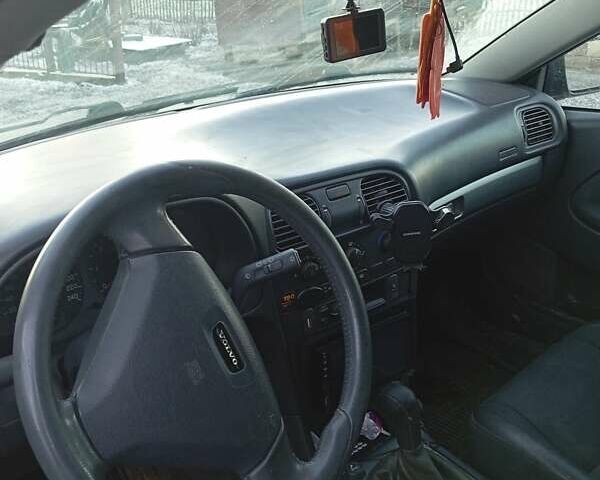 Вольво В40, объемом двигателя 1.9 л и пробегом 232 тыс. км за 3500 $, фото 3 на Automoto.ua