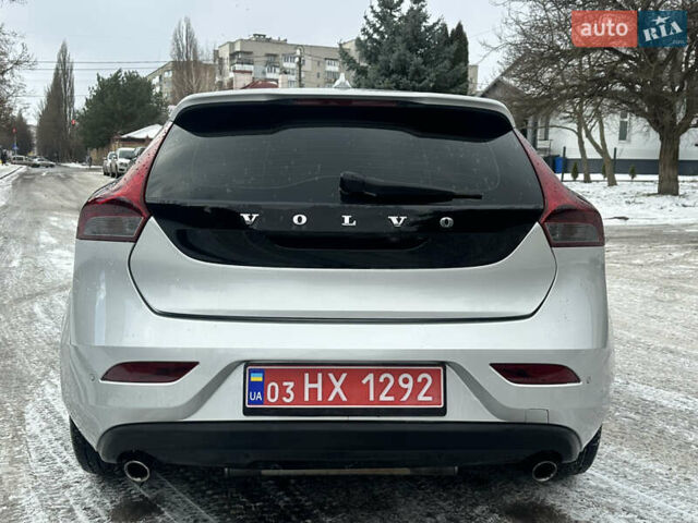 Сірий Вольво V40, об'ємом двигуна 1.6 л та пробігом 203 тис. км за 8990 $, фото 6 на Automoto.ua