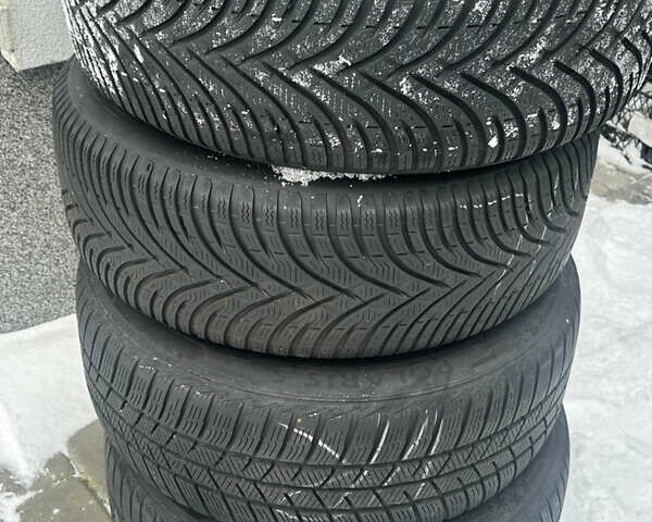 Сірий Вольво V40, об'ємом двигуна 1.6 л та пробігом 203 тис. км за 8990 $, фото 27 на Automoto.ua