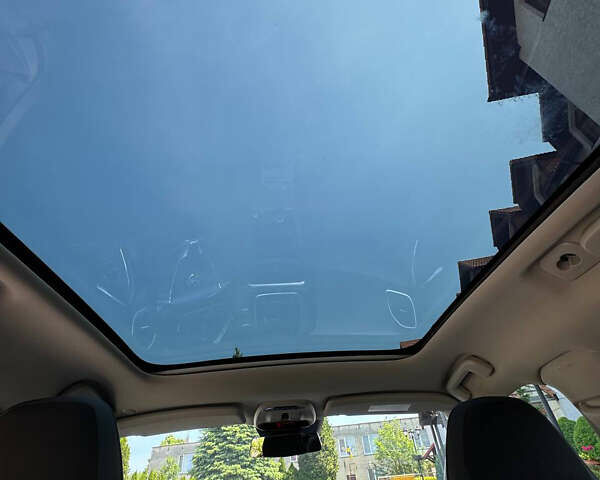 Серый Вольво В40, объемом двигателя 1.56 л и пробегом 220 тыс. км за 11000 $, фото 17 на Automoto.ua