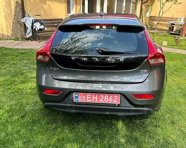 Сірий Вольво V40, об'ємом двигуна 1.6 л та пробігом 187 тис. км за 11300 $, фото 7 на Automoto.ua