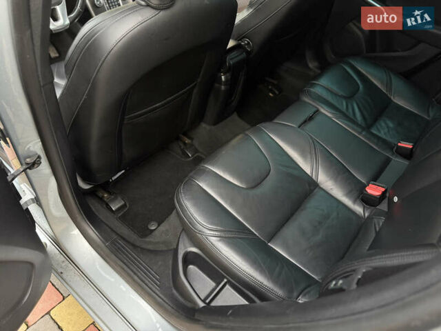 Серый Вольво В40, объемом двигателя 1.56 л и пробегом 210 тыс. км за 9950 $, фото 33 на Automoto.ua