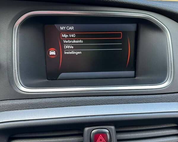 Сірий Вольво V40, об'ємом двигуна 1.6 л та пробігом 187 тис. км за 11300 $, фото 20 на Automoto.ua