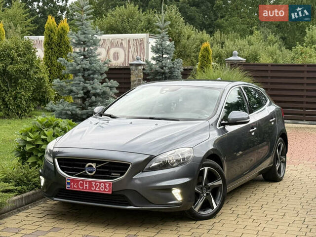 Серый Вольво В40, объемом двигателя 1.56 л и пробегом 256 тыс. км за 10500 $, фото 12 на Automoto.ua