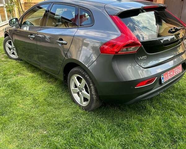 Сірий Вольво V40, об'ємом двигуна 1.6 л та пробігом 187 тис. км за 11300 $, фото 5 на Automoto.ua