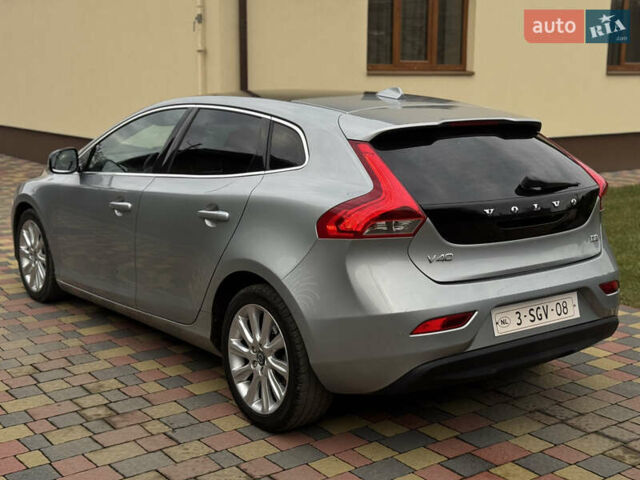 Серый Вольво В40, объемом двигателя 1.56 л и пробегом 210 тыс. км за 9950 $, фото 5 на Automoto.ua
