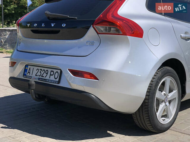 Сірий Вольво V40, об'ємом двигуна 1.6 л та пробігом 272 тис. км за 10000 $, фото 20 на Automoto.ua