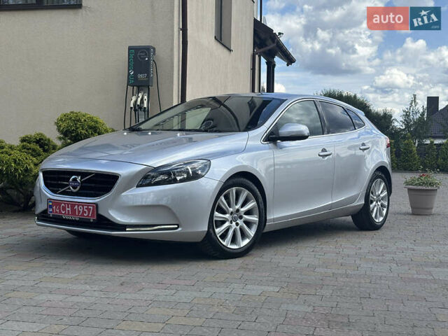 Сірий Вольво V40, об'ємом двигуна 1.6 л та пробігом 228 тис. км за 10990 $, фото 6 на Automoto.ua