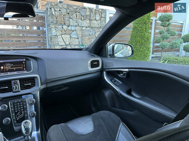 Сірий Вольво V40, об'ємом двигуна 1.56 л та пробігом 192 тис. км за 11250 $, фото 150 на Automoto.ua