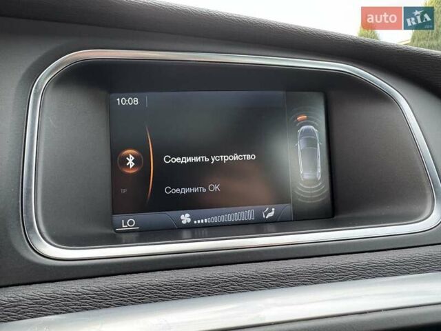 Серый Вольво В40, объемом двигателя 1.56 л и пробегом 209 тыс. км за 11750 $, фото 121 на Automoto.ua