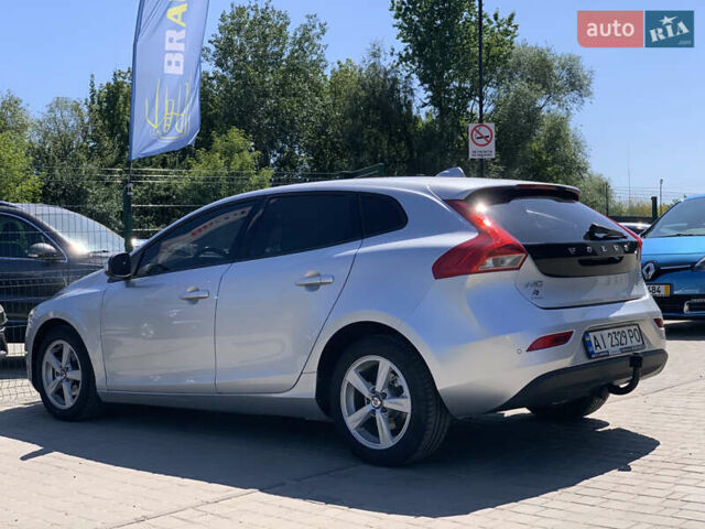 Сірий Вольво V40, об'ємом двигуна 1.6 л та пробігом 272 тис. км за 10000 $, фото 16 на Automoto.ua