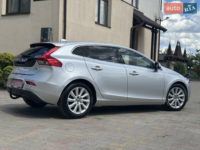 Сірий Вольво V40, об'ємом двигуна 1.6 л та пробігом 228 тис. км за 10990 $, фото 48 на Automoto.ua