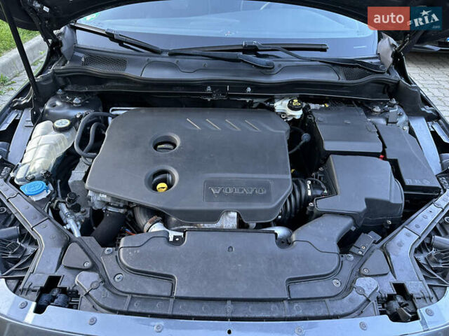 Сірий Вольво V40, об'ємом двигуна 1.56 л та пробігом 192 тис. км за 11250 $, фото 157 на Automoto.ua