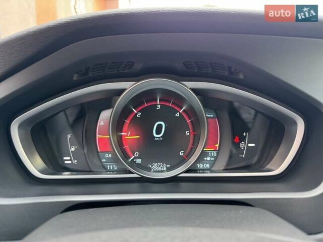 Серый Вольво В40, объемом двигателя 1.56 л и пробегом 209 тыс. км за 11750 $, фото 107 на Automoto.ua