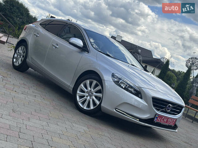 Сірий Вольво V40, об'ємом двигуна 1.6 л та пробігом 228 тис. км за 10990 $, фото 23 на Automoto.ua