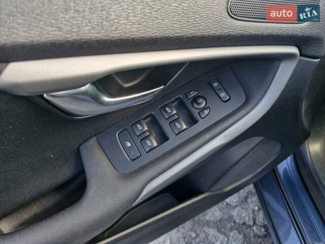 Вольво В40 2014 в Николаеве на Automoto.ua Серый Вольво В40, объемом двигателя 1.6 л и пробегом 142 тыс. км за 12699 $, фото 12 на Automoto.ua