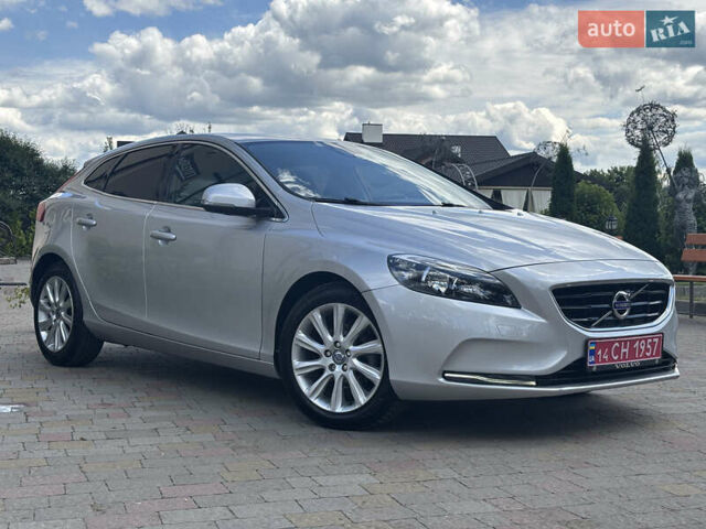Сірий Вольво V40, об'ємом двигуна 1.6 л та пробігом 228 тис. км за 10990 $, фото 21 на Automoto.ua