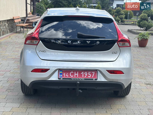 Сірий Вольво V40, об'ємом двигуна 1.6 л та пробігом 228 тис. км за 10990 $, фото 44 на Automoto.ua
