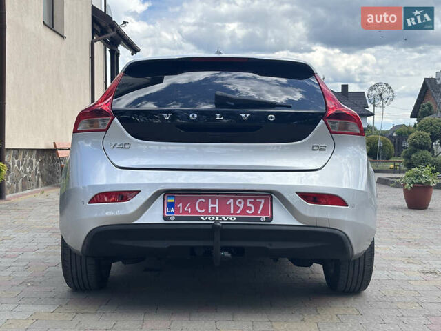 Сірий Вольво V40, об'ємом двигуна 1.6 л та пробігом 228 тис. км за 10990 $, фото 45 на Automoto.ua