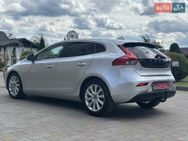 Сірий Вольво V40, об'ємом двигуна 1.6 л та пробігом 228 тис. км за 10990 $, фото 43 на Automoto.ua