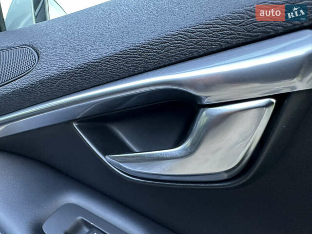 Сірий Вольво V40, об'ємом двигуна 1.56 л та пробігом 192 тис. км за 11250 $, фото 116 на Automoto.ua