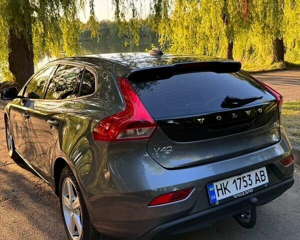 Серый Вольво В40, объемом двигателя 1.56 л и пробегом 203 тыс. км за 11300 $, фото 12 на Automoto.ua