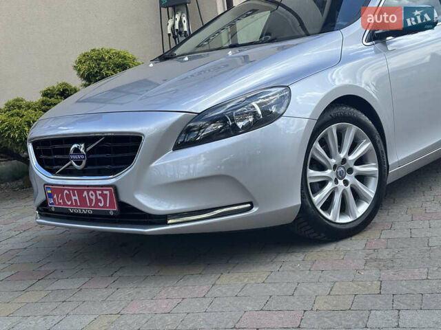 Сірий Вольво V40, об'ємом двигуна 1.6 л та пробігом 228 тис. км за 10990 $, фото 9 на Automoto.ua
