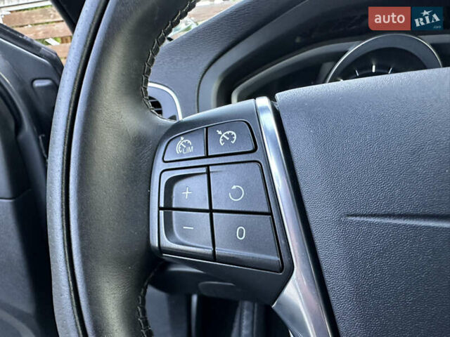 Сірий Вольво V40, об'ємом двигуна 1.56 л та пробігом 192 тис. км за 11250 $, фото 99 на Automoto.ua