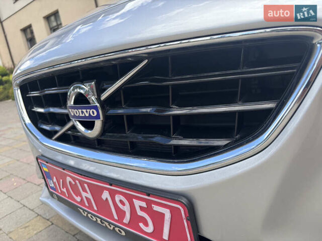 Сірий Вольво V40, об'ємом двигуна 1.6 л та пробігом 228 тис. км за 10990 $, фото 14 на Automoto.ua