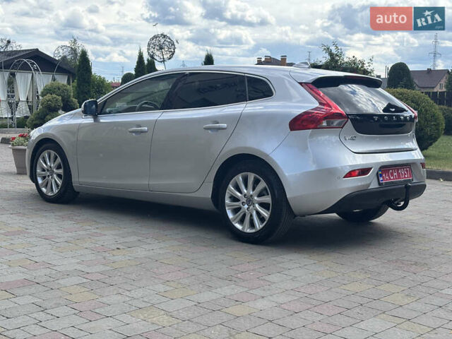 Серый Вольво В40, объемом двигателя 1.6 л и пробегом 228 тыс. км за 10990 $, фото 53 на Automoto.ua