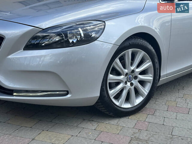 Сірий Вольво V40, об'ємом двигуна 1.6 л та пробігом 228 тис. км за 10990 $, фото 11 на Automoto.ua
