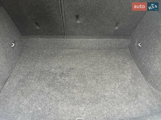 Сірий Вольво V40, об'ємом двигуна 1.6 л та пробігом 228 тис. км за 10990 $, фото 161 на Automoto.ua