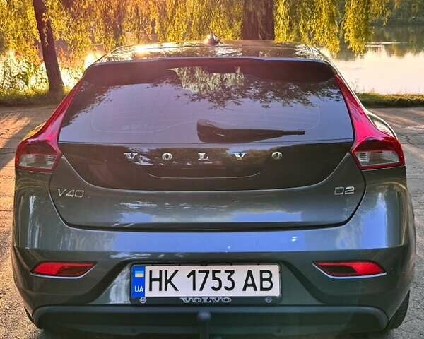Серый Вольво В40, объемом двигателя 1.56 л и пробегом 203 тыс. км за 11300 $, фото 11 на Automoto.ua
