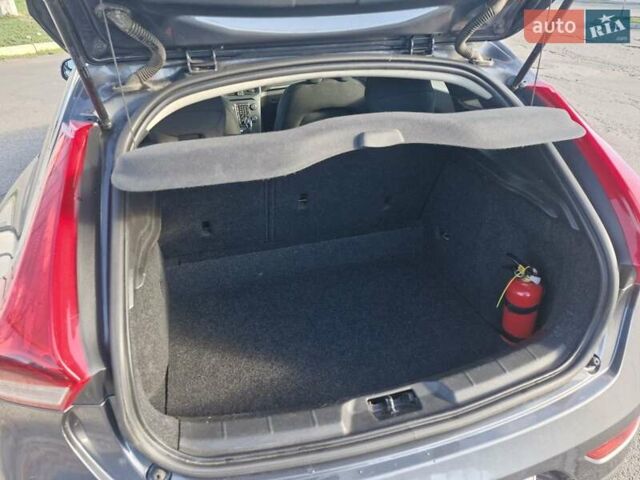 Вольво В40 2014 в Николаеве на Automoto.ua Серый Вольво В40, объемом двигателя 1.6 л и пробегом 142 тыс. км за 12699 $, фото 10 на Automoto.ua