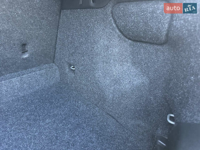 Сірий Вольво V40, об'ємом двигуна 1.56 л та пробігом 192 тис. км за 11250 $, фото 152 на Automoto.ua