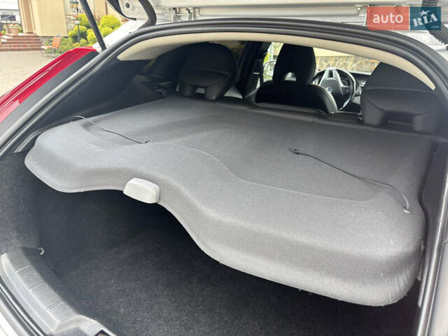 Сірий Вольво V40, об'ємом двигуна 1.6 л та пробігом 228 тис. км за 10990 $, фото 160 на Automoto.ua