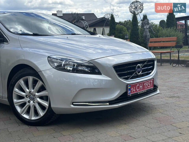 Сірий Вольво V40, об'ємом двигуна 1.6 л та пробігом 228 тис. км за 10990 $, фото 25 на Automoto.ua
