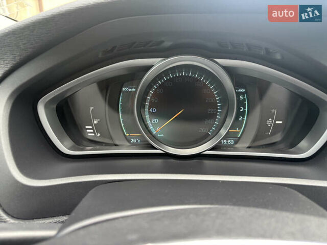 Сірий Вольво V40, об'ємом двигуна 1.6 л та пробігом 228 тис. км за 10990 $, фото 115 на Automoto.ua