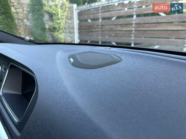 Сірий Вольво V40, об'ємом двигуна 1.56 л та пробігом 192 тис. км за 11250 $, фото 124 на Automoto.ua
