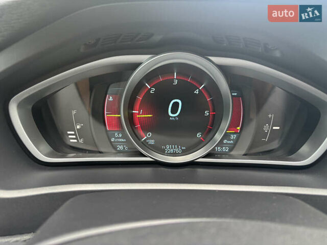 Сірий Вольво V40, об'ємом двигуна 1.6 л та пробігом 228 тис. км за 10990 $, фото 112 на Automoto.ua