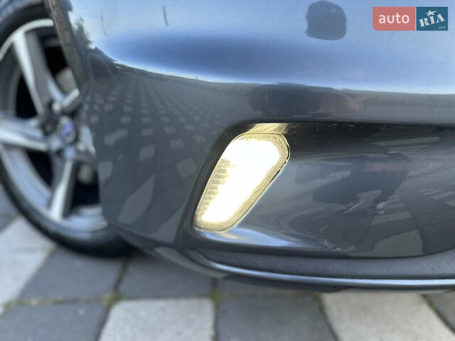 Сірий Вольво V40, об'ємом двигуна 1.56 л та пробігом 192 тис. км за 11250 $, фото 29 на Automoto.ua