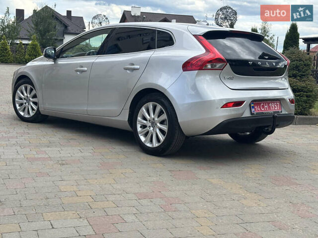 Сірий Вольво V40, об'ємом двигуна 1.6 л та пробігом 228 тис. км за 10990 $, фото 61 на Automoto.ua